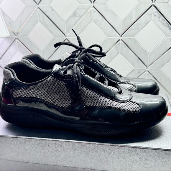 Men’s Prada Emerlad Green leather trainers - Picture 3 of 7